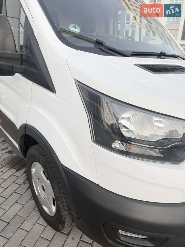 Вантажний фургон Ford Transit 2024 в Чернігові
