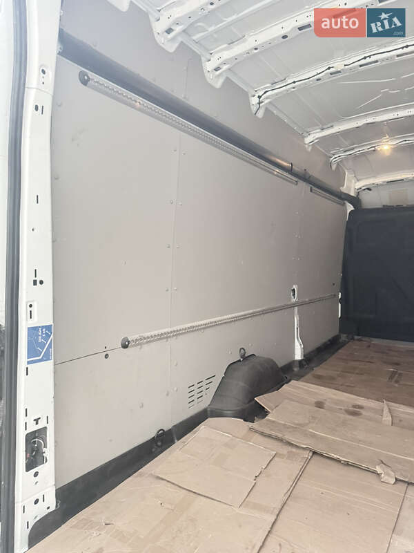 Вантажний фургон Ford Transit 2024 в Чернігові