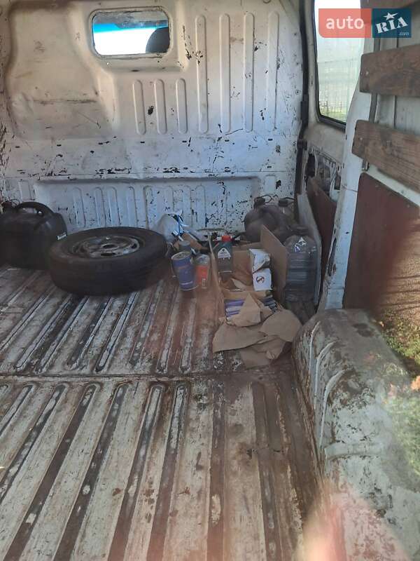 Грузовой фургон Ford Transit 2003 в Лозоватке фото 2 Грузовой фургон Ford Transit 2003 в Лозоватке