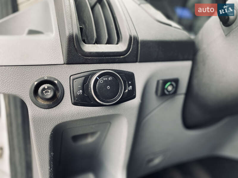Грузовой фургон Ford Transit 2015 в Киеве фото 17 Грузовой фургон Ford Transit 2015 в Киеве