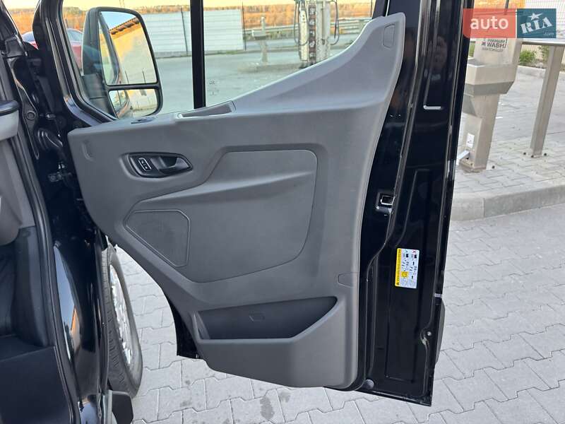 Грузопассажирский фургон Ford Transit 2020 в Ирпене