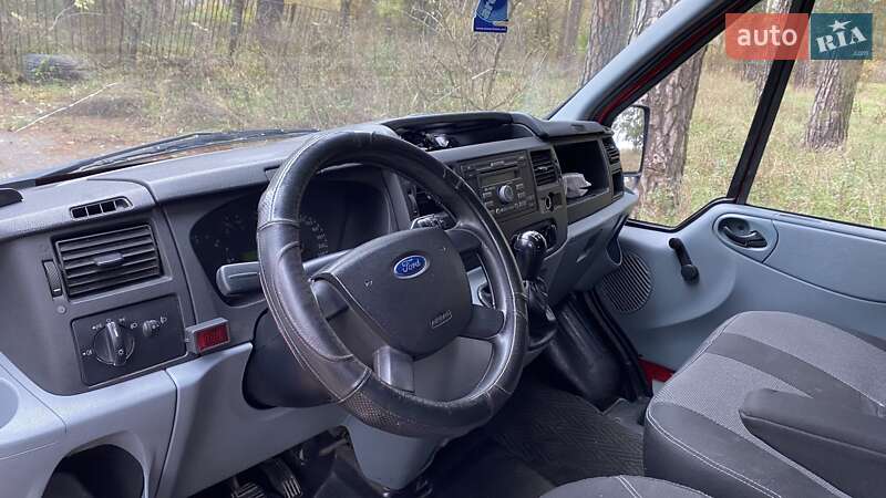 Мінівен Ford Transit 2007 в Димері