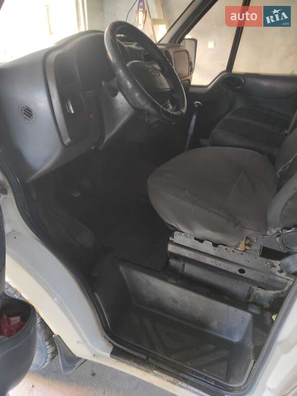 Вантажний фургон Ford Transit 2002 в Виноградові