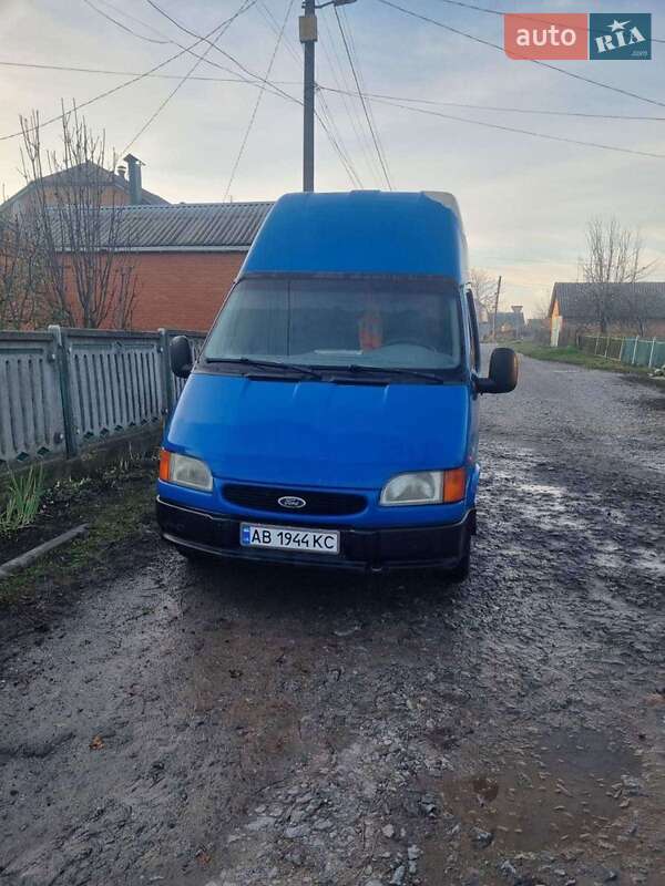 Вантажний фургон Ford Transit 1999 в Хмільнику