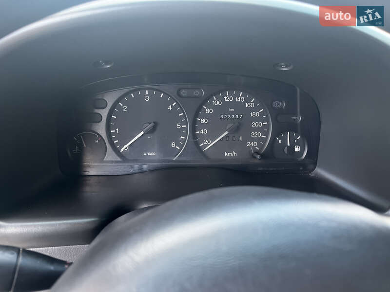 Грузопассажирский фургон Ford Transit 2003 в Киеве