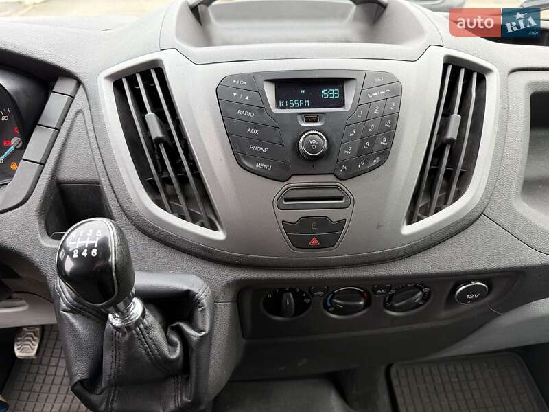 Грузовой фургон Ford Transit 2015 в Киеве