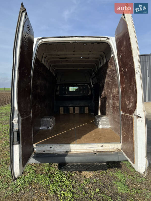 Грузовой фургон Ford Transit 2007 в Сарате фото 5 Грузовой фургон Ford Transit 2007 в Сарате