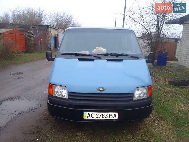 Грузовой фургон Ford Transit 1988 в Луцке фото 2 Грузовой фургон Ford Transit 1988 в Луцке