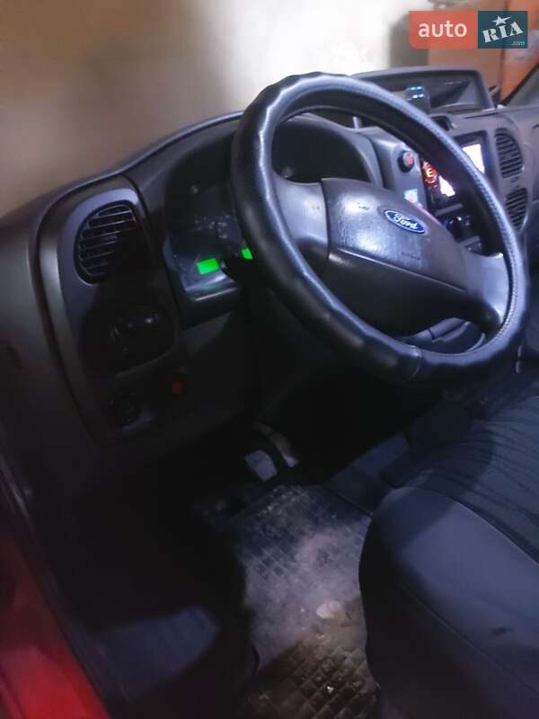 Ford Transit 2005