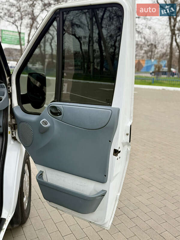 Грузопассажирский фургон Ford Transit 2012 в Одессе фото 15 Грузопассажирский фургон Ford Transit 2012 в Одессе