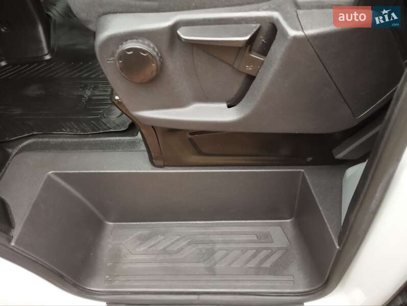 Грузовой фургон Ford Transit 2017 в Киеве фото 19 Грузовой фургон Ford Transit 2017 в Киеве