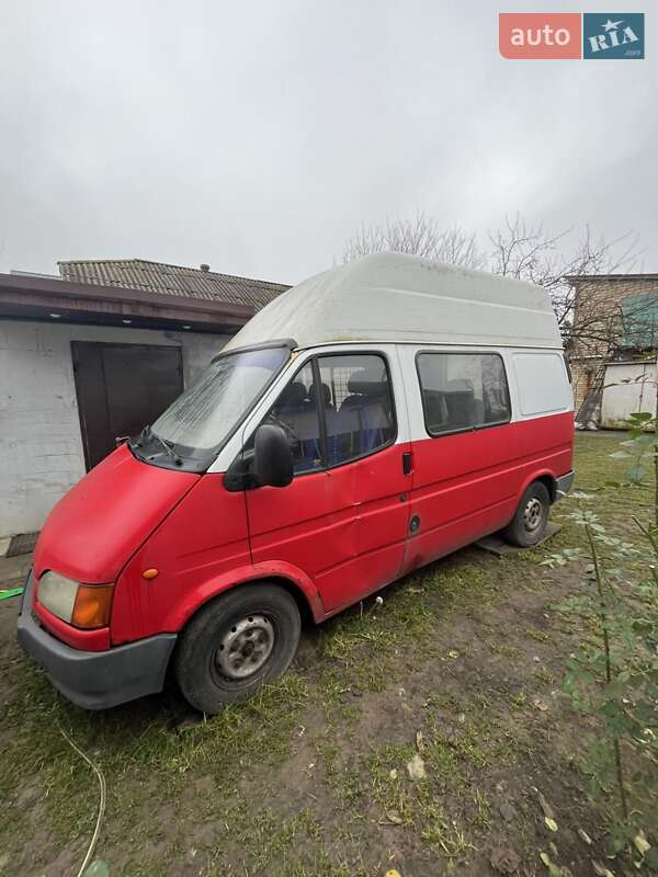 Вантажний фургон Ford Transit 1999 в Києві