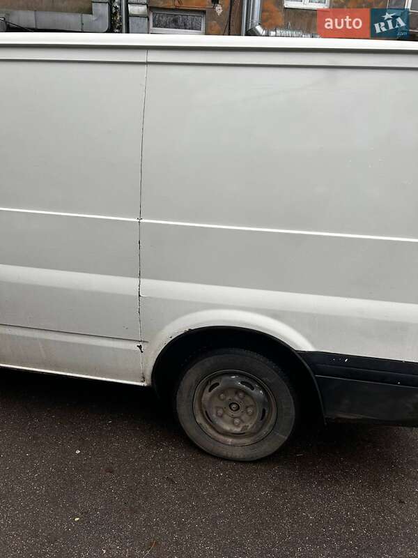 Вантажний фургон Ford Transit 2006 в Харкові