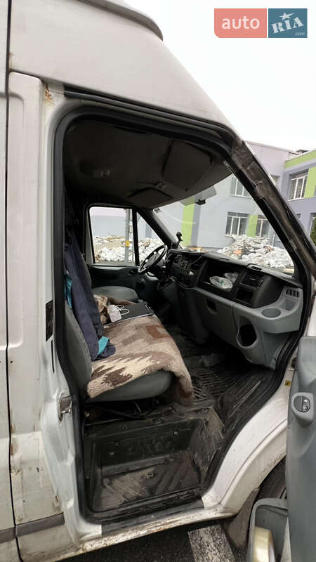 Грузовой фургон Ford Transit 2013 в Киеве фото 6 Грузовой фургон Ford Transit 2013 в Киеве