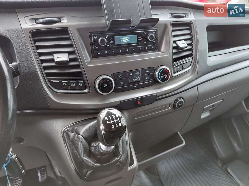 Вантажний фургон Ford Transit 2020 в Івано-Франківську