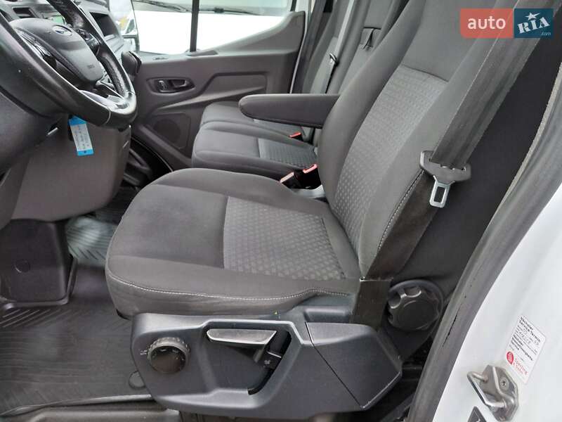 Вантажний фургон Ford Transit 2020 в Івано-Франківську