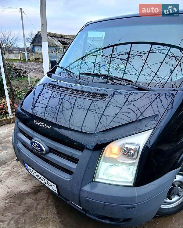 Грузовой фургон Ford Transit 2011 в Измаиле