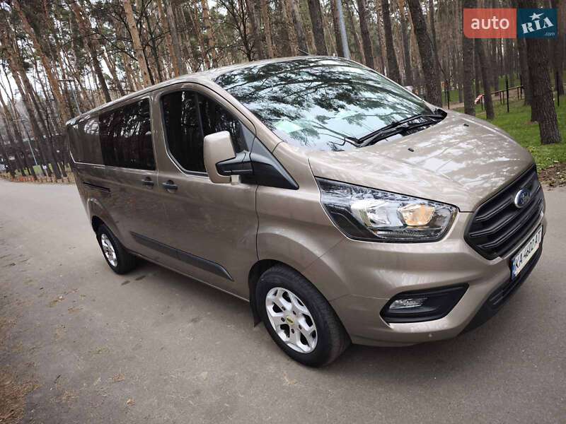 Вантажопасажирський фургон Ford Transit 2020 в Києві