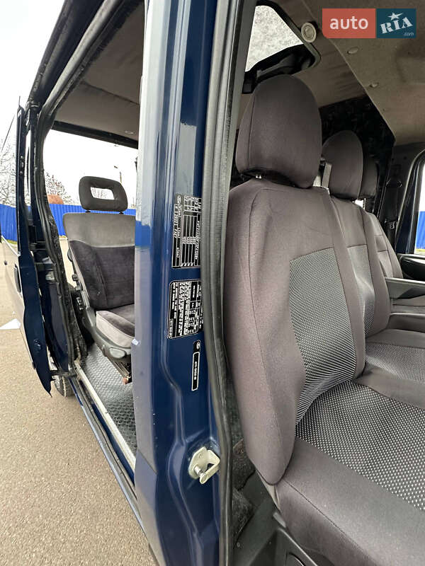 Грузопассажирский фургон Ford Transit 2005 в Николаеве фото 13 Грузопассажирский фургон Ford Transit 2005 в Николаеве