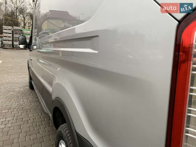 Микроавтобус грузовой (до 3,5т) Ford Transit 2020 в Ровно фото 11 Микроавтобус грузовой (до 3,5т) Ford Transit 2020 в Ровно
