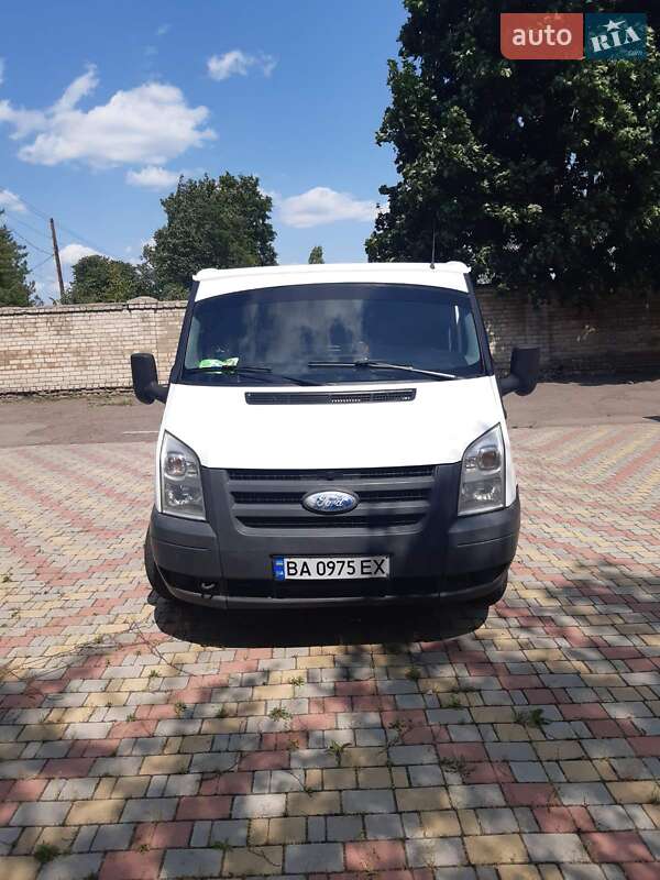 Ford Transit 2010