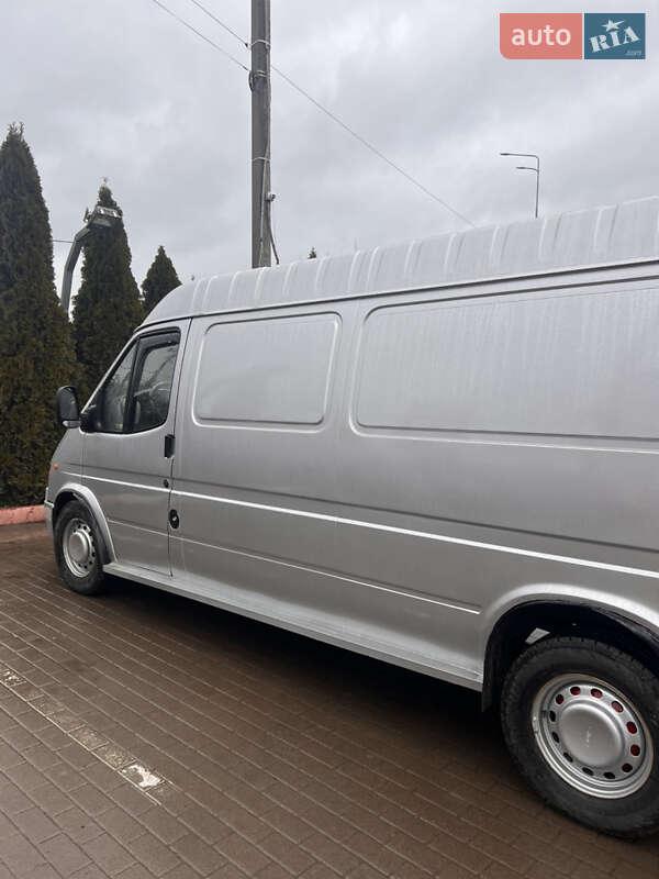Грузовой фургон Ford Transit 1998 в Виннице