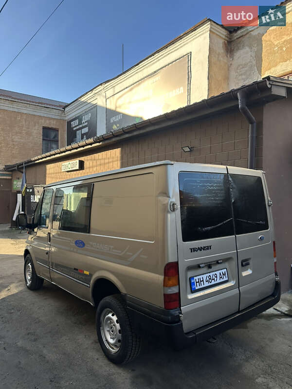 Грузопассажирский фургон Ford Transit 2002 в Балте фото 2 Грузопассажирский фургон Ford Transit 2002 в Балте