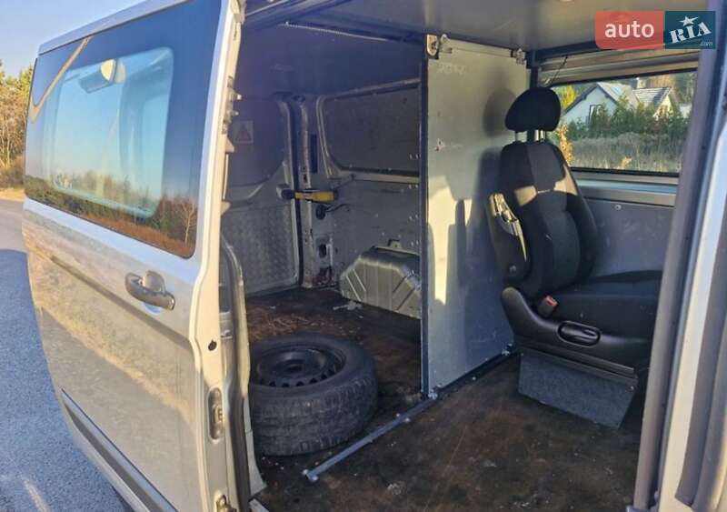 Грузовой фургон Ford Transit 2015 в Ровно