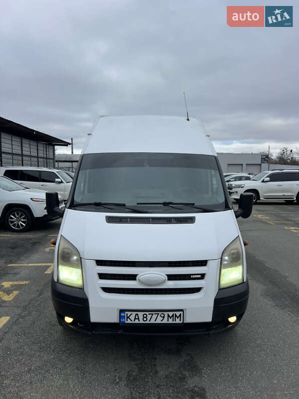 Грузовой фургон Ford Transit 2006 в Киеве