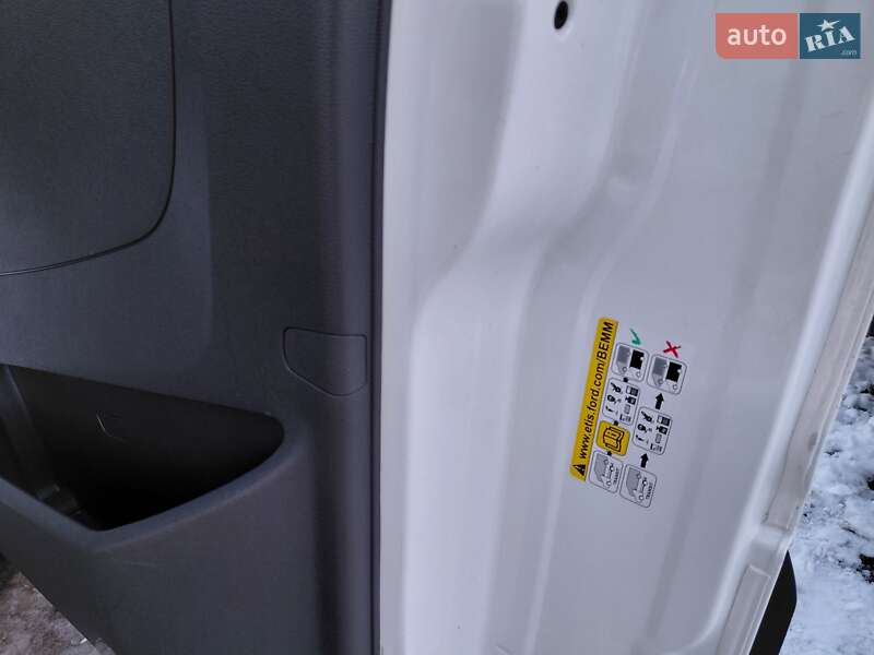 Вантажний фургон Ford Transit 2020 в Івано-Франківську