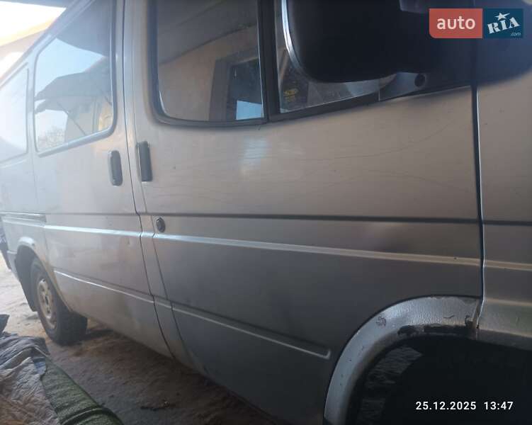 Минивэн Ford Transit 1998 в Почаеве