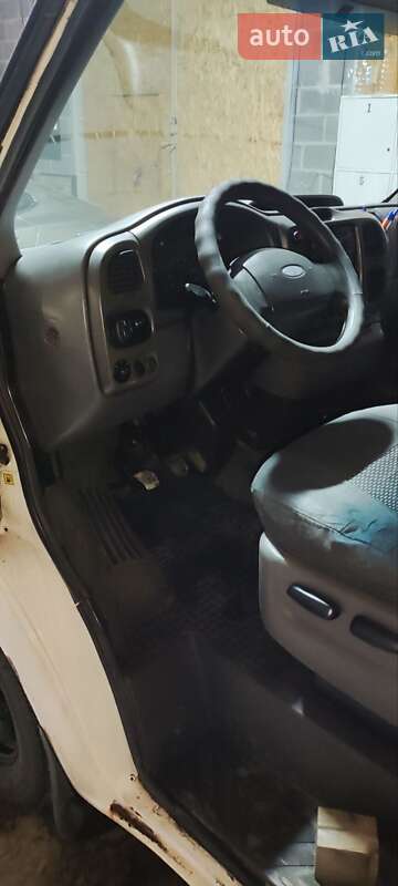 Грузовой фургон Ford Transit 2005 в Черкассах