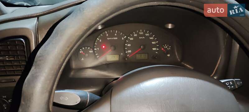 Грузовой фургон Ford Transit 2005 в Черкассах