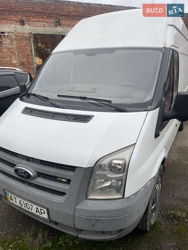 Вантажний фургон Ford Transit 2008 в Івано-Франківську