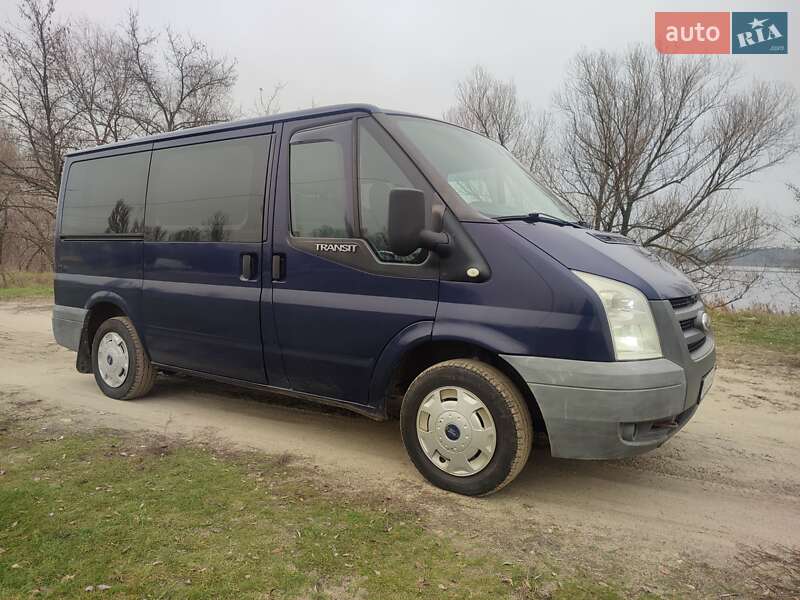 Минивэн Ford Transit 2008 в Киеве