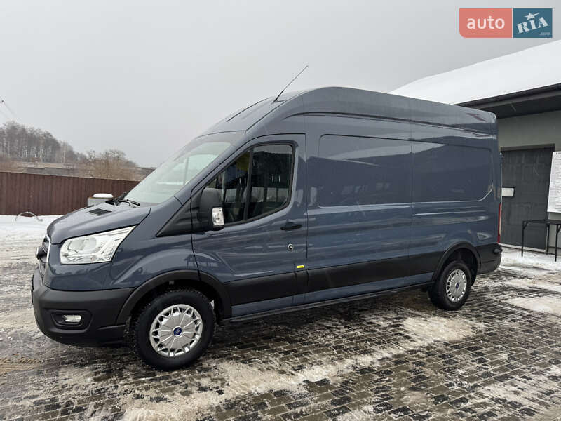 Грузовой фургон Ford Transit 2021 в Ирпене