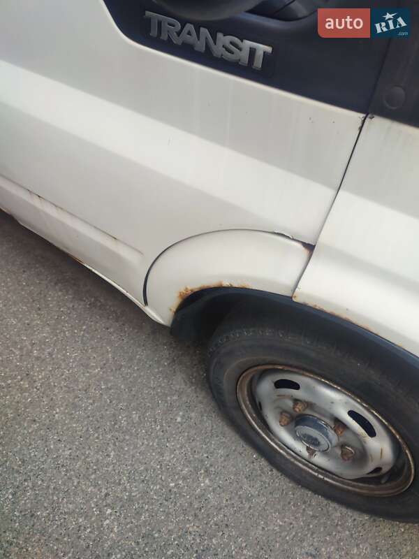 Вантажний фургон Ford Transit 2006 в Києві