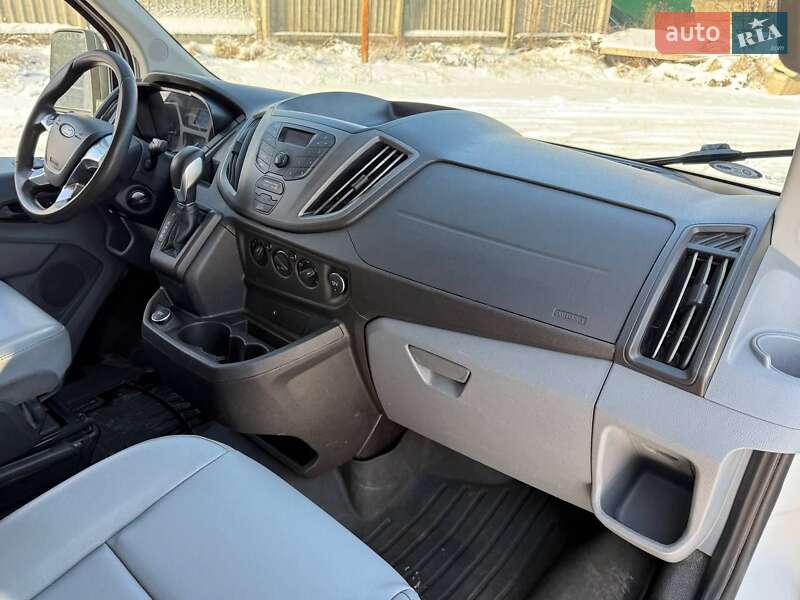 Грузовой фургон Ford Transit 2017 в Киеве
