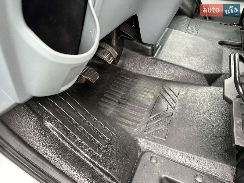 Грузовой фургон Ford Transit 2011 в Киеве фото 19 Грузовой фургон Ford Transit 2011 в Киеве