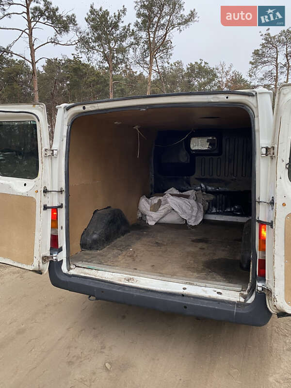 Вантажний фургон Ford Transit 2006 в Миколаєві