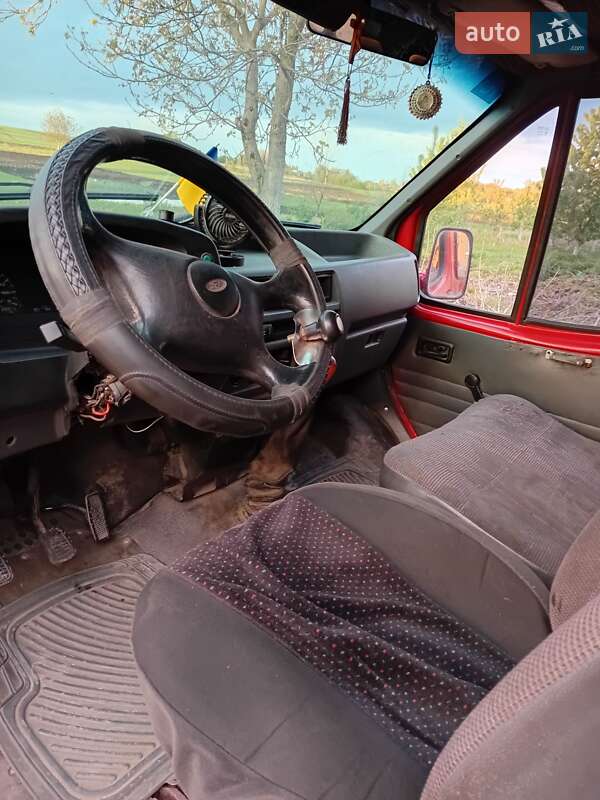 Грузовой фургон Ford Transit 1991 в Ярмолинцах