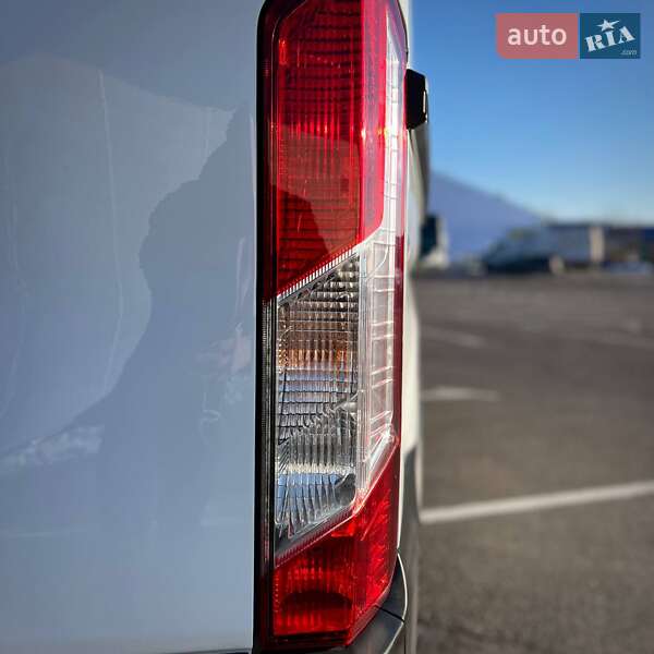 Вантажний фургон Ford Transit 2019 в Києві