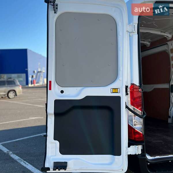 Вантажний фургон Ford Transit 2019 в Києві
