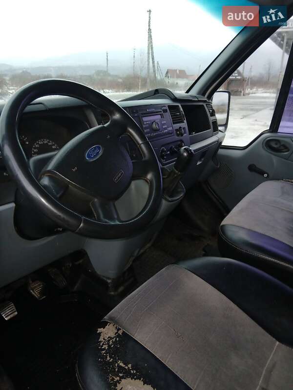 Микровэн Ford Transit 2006 в Вышкове