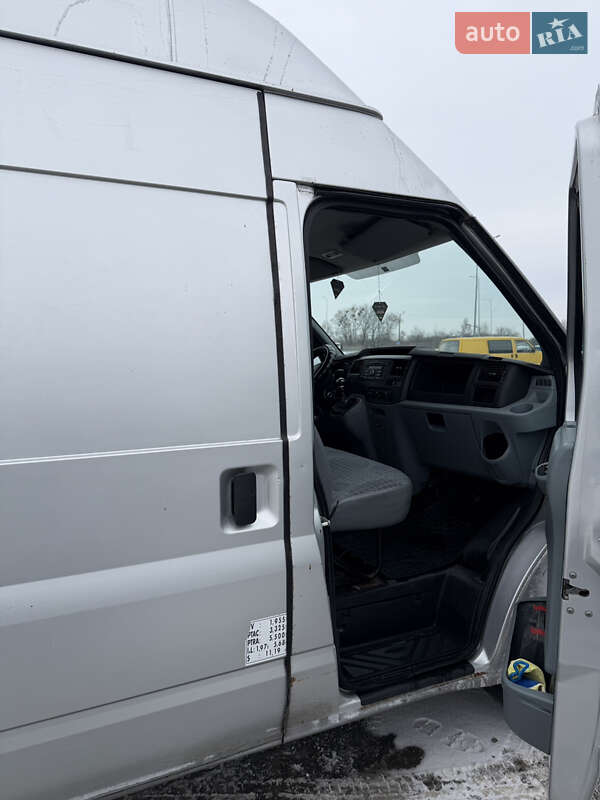 Микроавтобус грузовой (до 3,5т) Ford Transit 2011 в Львове