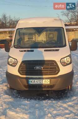 Вантажний фургон Ford Transit 2016 в Києві