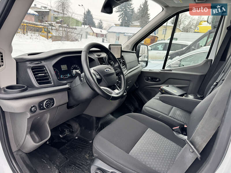Вантажний фургон Ford Transit 2021 в Тернополі