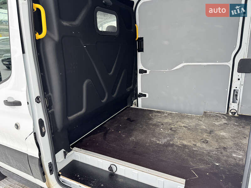 Вантажний фургон Ford Transit 2021 в Тернополі