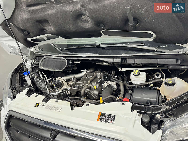 Вантажний фургон Ford Transit 2021 в Тернополі