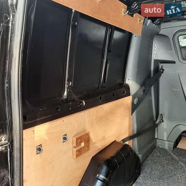 Вантажопасажирський фургон Ford Transit 2011 в Полтаві